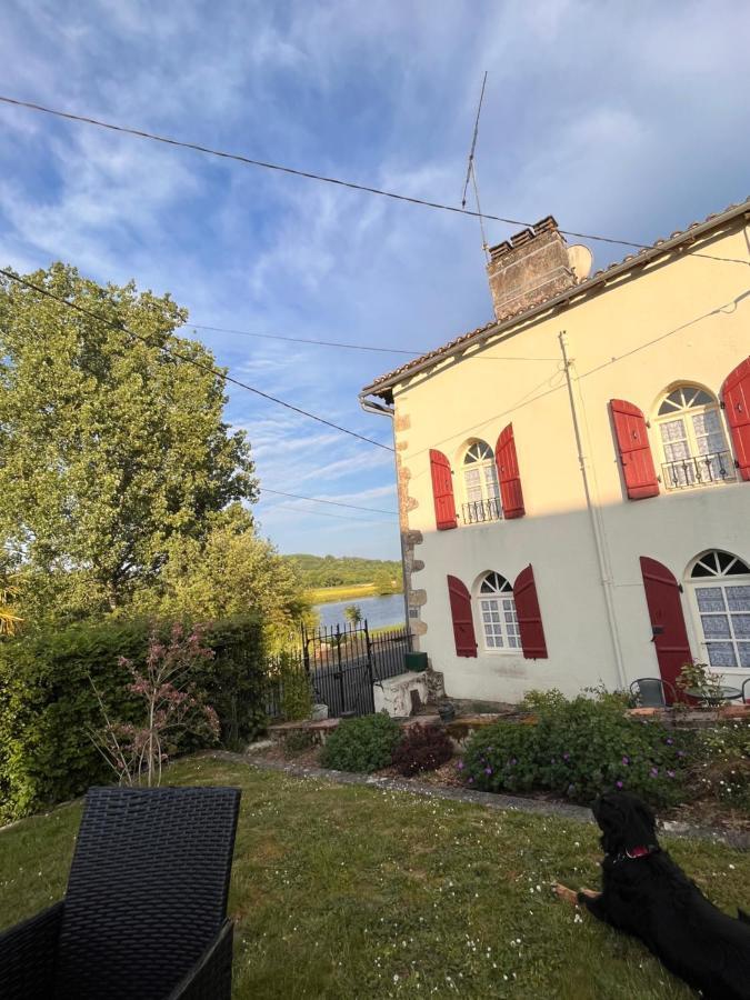 La Maison Du Passeur Availles-Limouzine Экстерьер фото