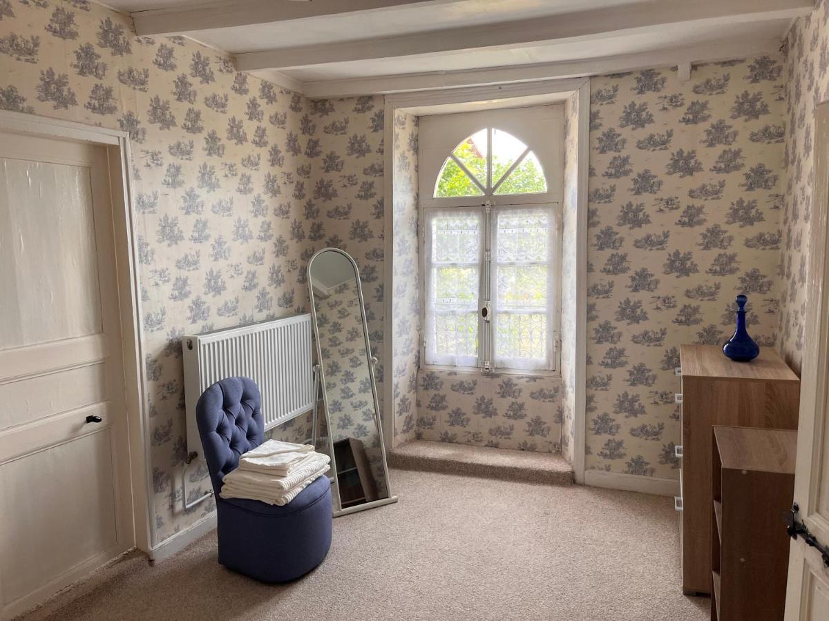 La Maison Du Passeur Availles-Limouzine Экстерьер фото